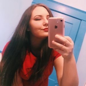 Meet your Posher, Jade